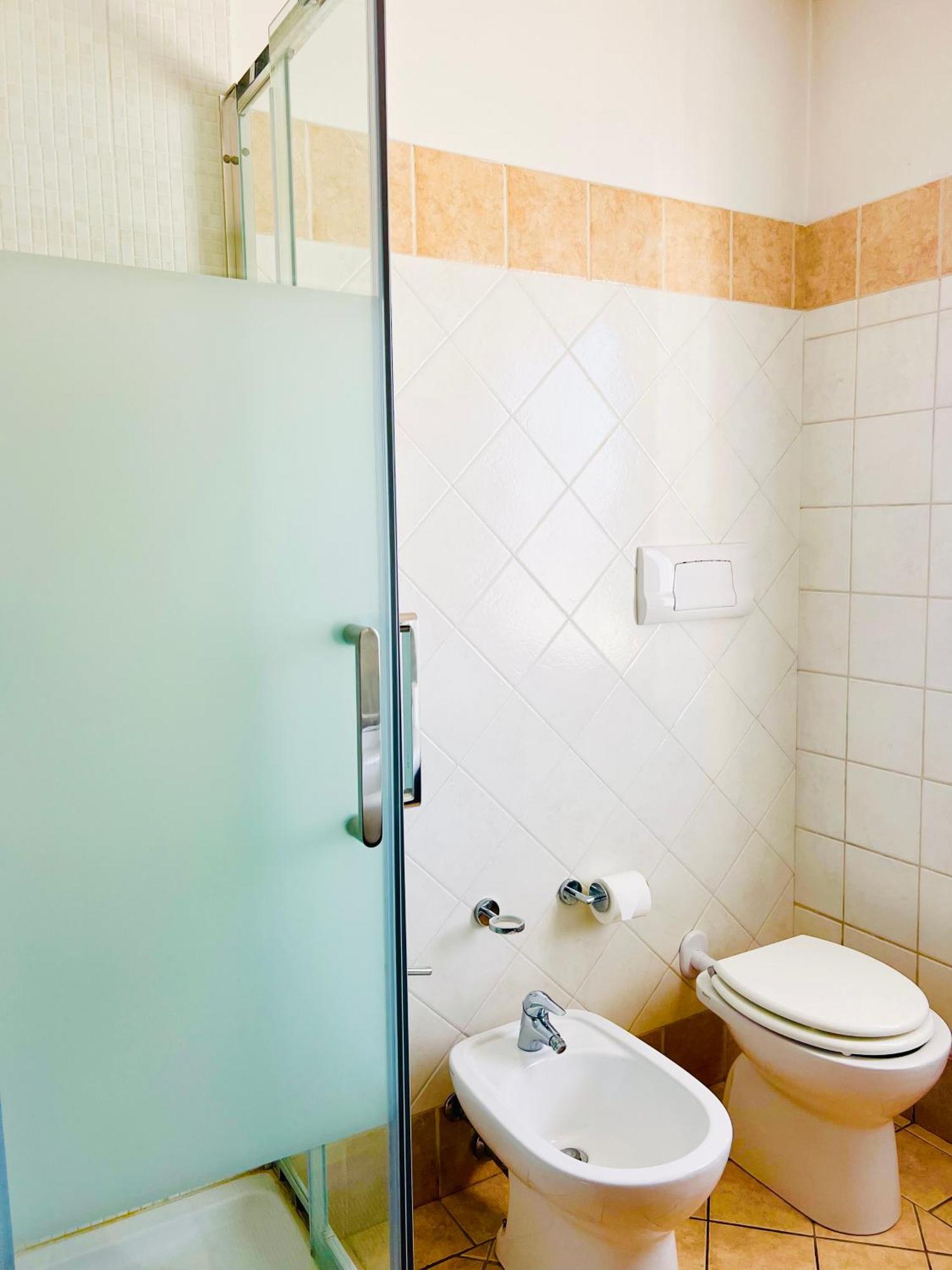 Orio Relax&Fly Apartment กราสซอบบิโอ ภายนอก รูปภาพ